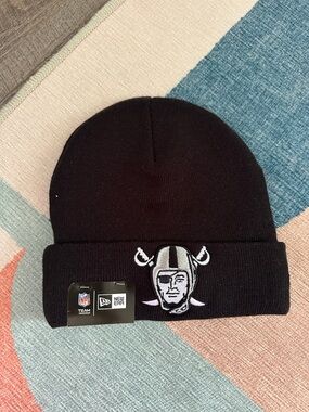 NWT New Era Black Raiders Knit Beanie with Embroidered Logo